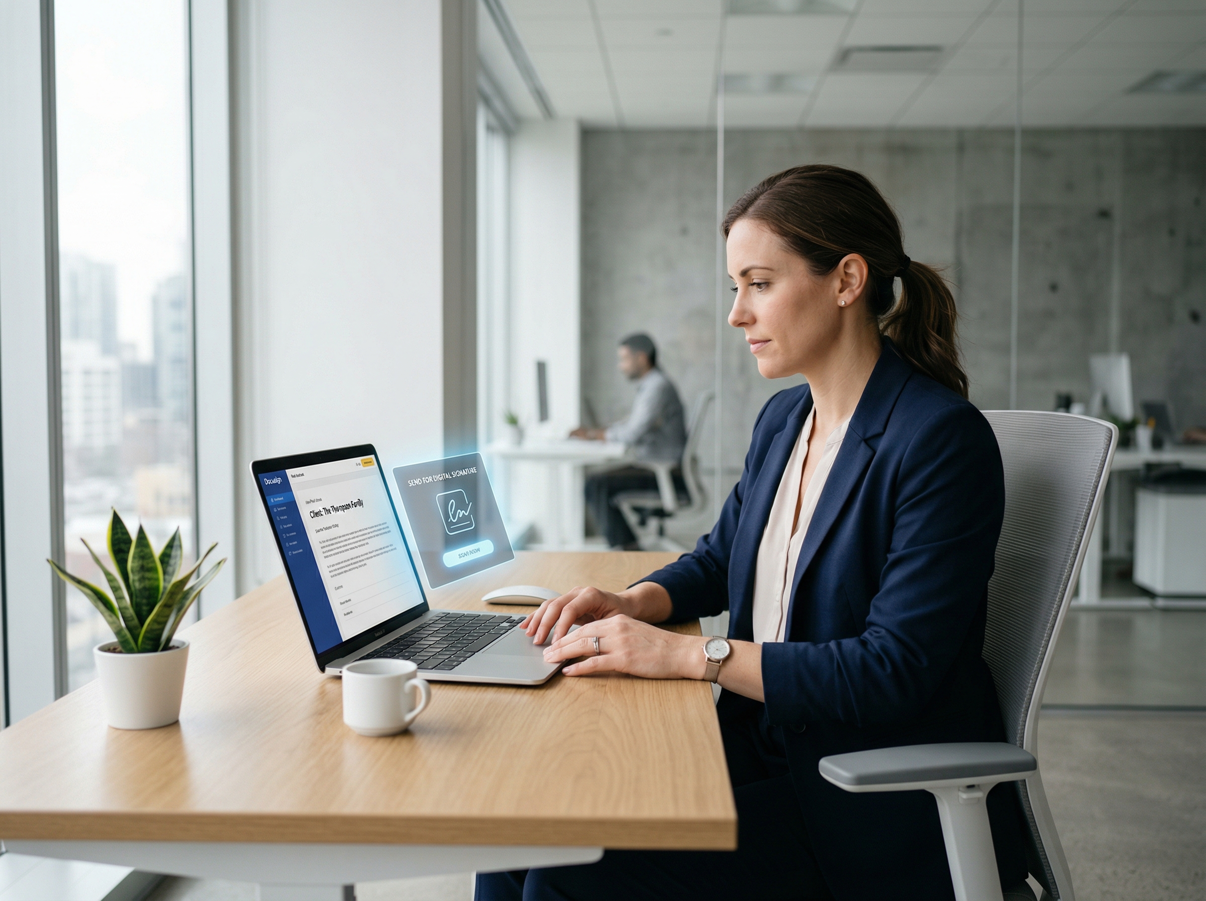 firma-digital-inmobiliarias Profesional usando firma digital para cerrar contratos en inmobiliaria